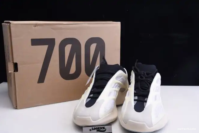V3 Yeezy Adidas Azael Boost FW4980 700 0705